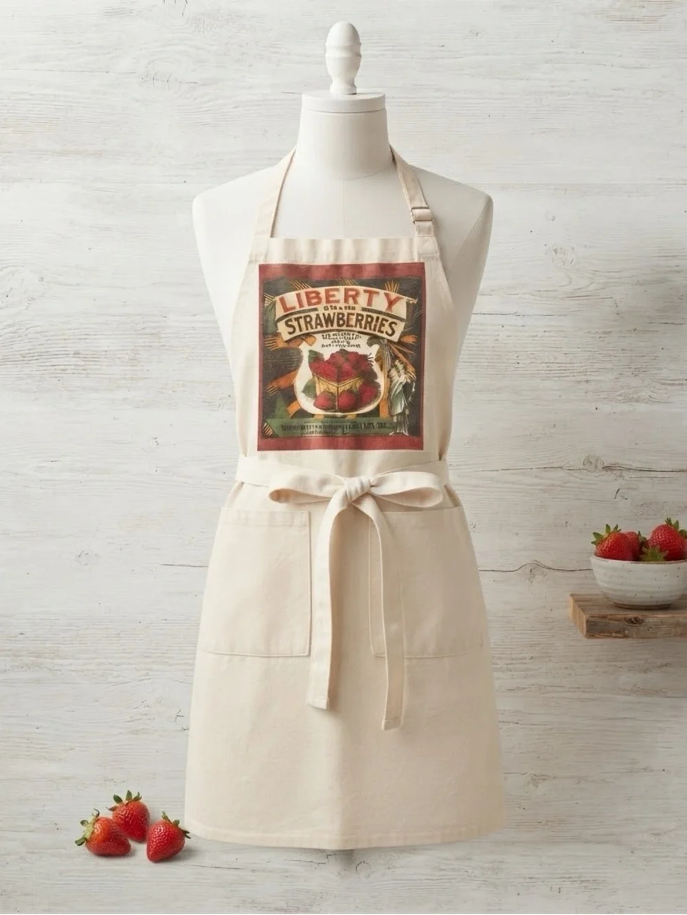 HEARTLAND TRADING COMPANY Apron Liberty Strawberry Graphic Cream NEW